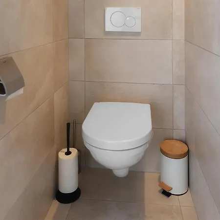 Stunning In With Wifi Apartament