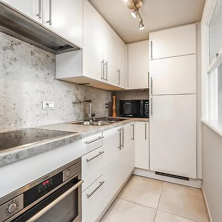 Apartament Lovely In With Wifi